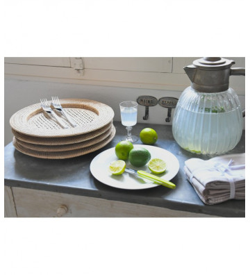 Round placemat in whitened rattan Ø33cm