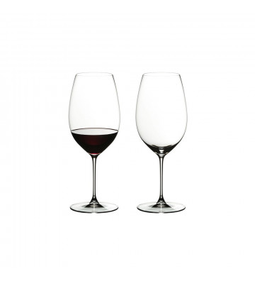 Wine glass Pinot Noir in...