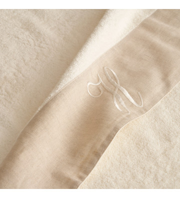 Telo in spugna avorio in puro cotone e lino con lettera ricamata - Nardini Forniture
