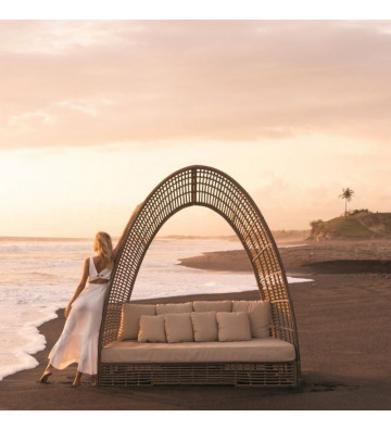 Surabaya outdoor daybed in aluminum and polywood